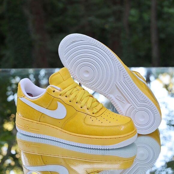 Nike Air Force 1 Varsity Maize 2008 - Picture 6 of 16
